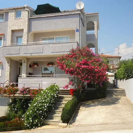 Apartment Pejic Pula